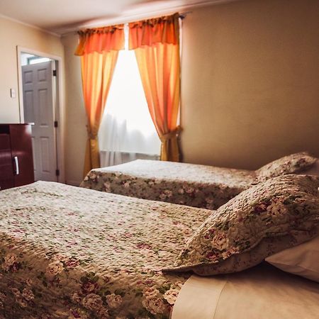 Hostal Joshiken Пунта-Аренас Экстерьер фото
