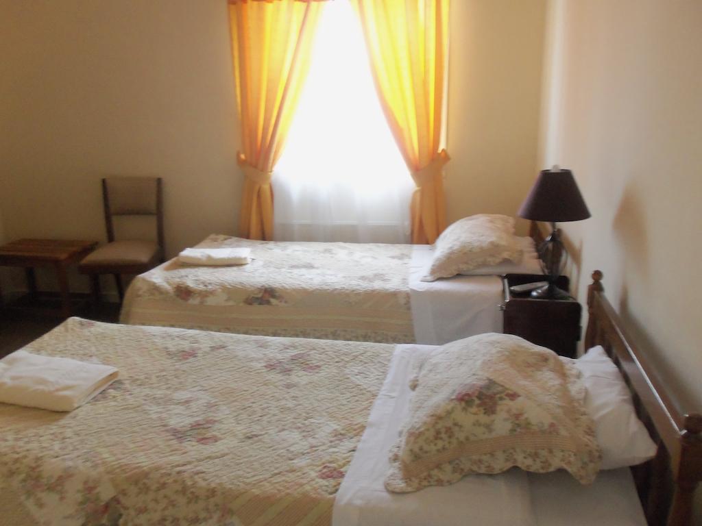 Hostal Joshiken Пунта-Аренас Номер фото