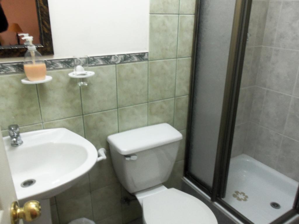 Hostal Joshiken Пунта-Аренас Номер фото