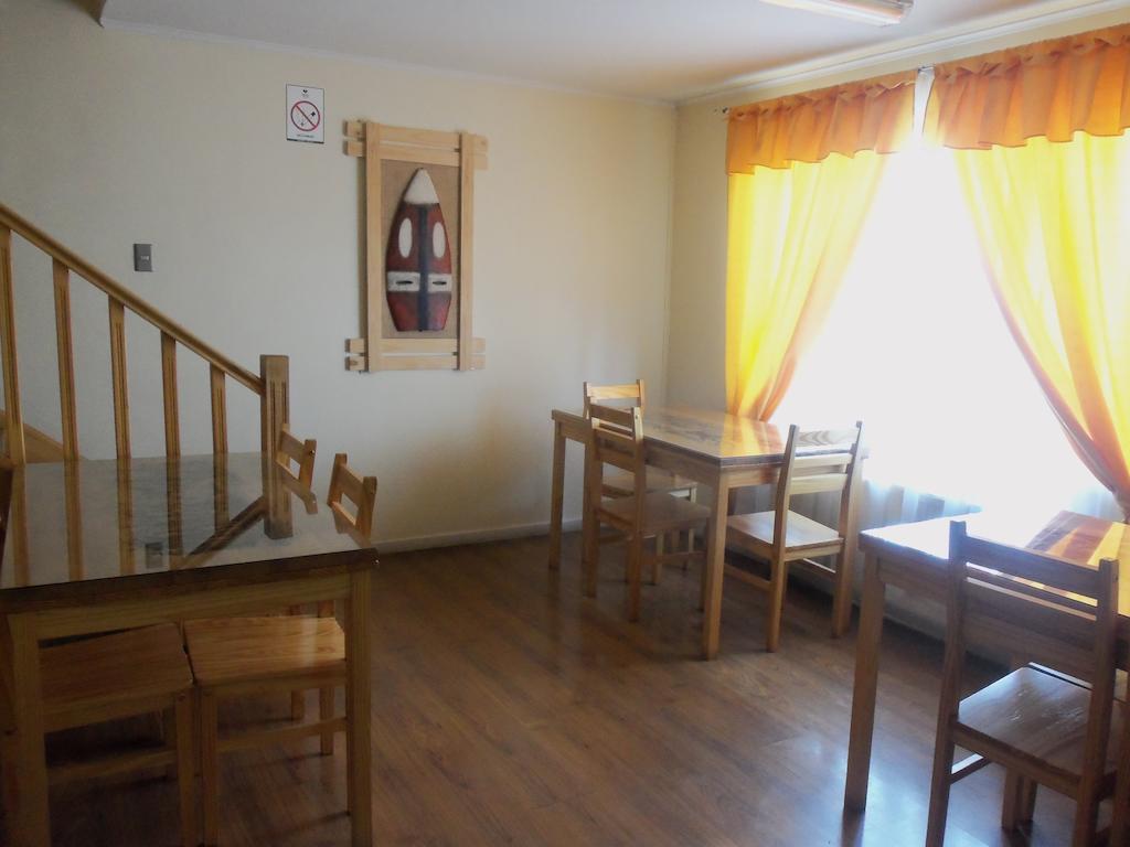 Hostal Joshiken Пунта-Аренас Экстерьер фото