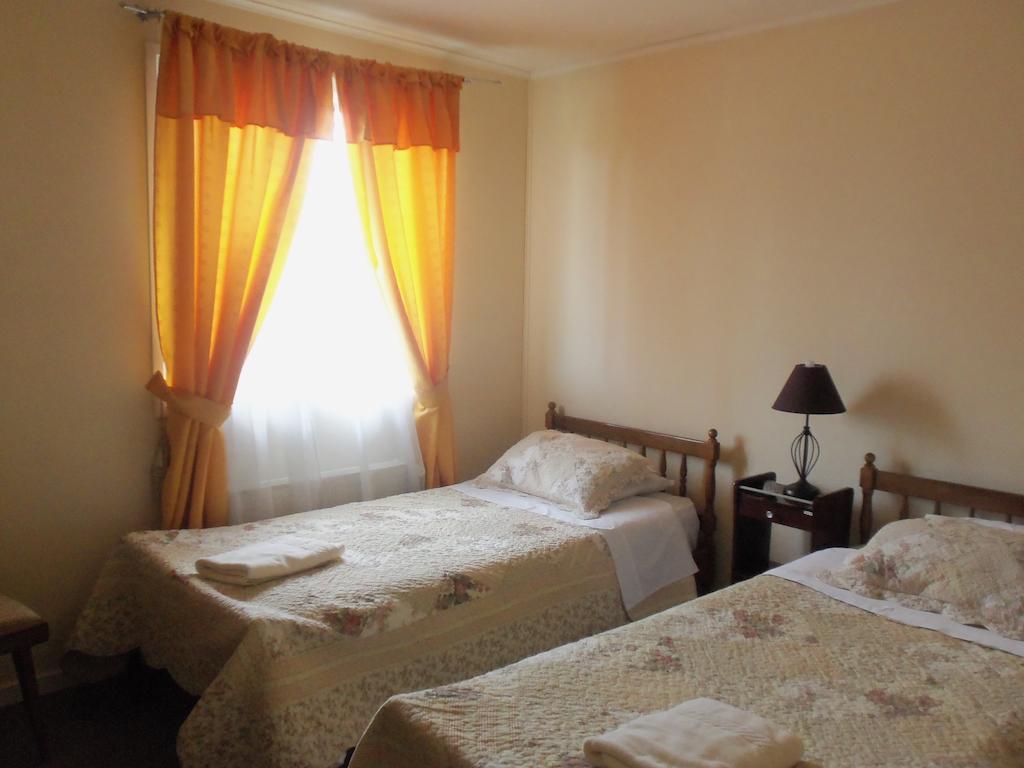 Hostal Joshiken Пунта-Аренас Номер фото