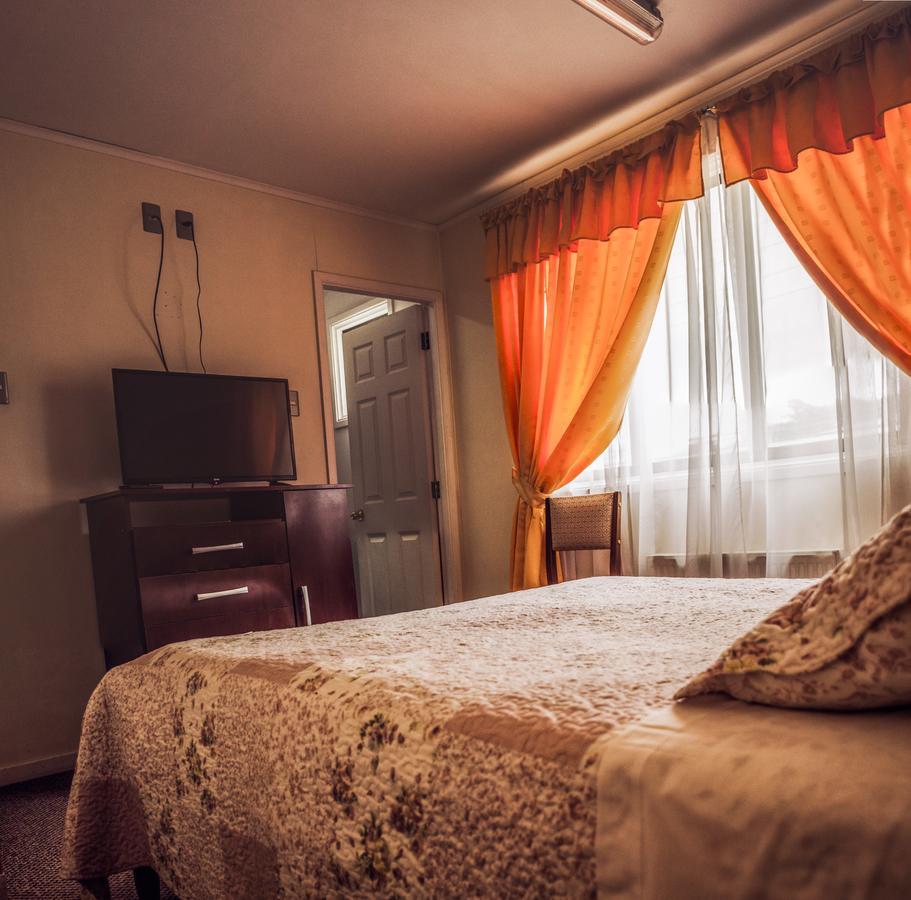 Hostal Joshiken Пунта-Аренас Экстерьер фото