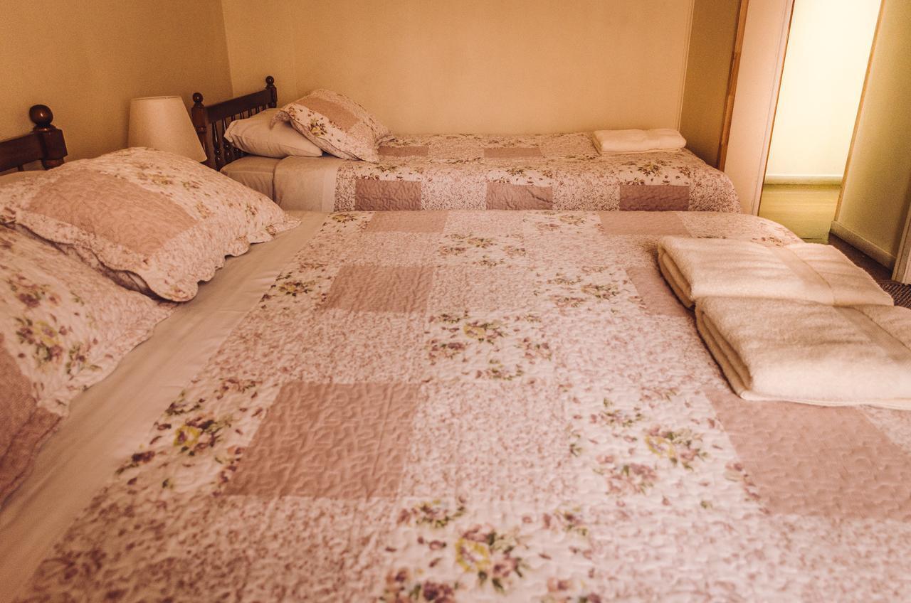 Hostal Joshiken Пунта-Аренас Экстерьер фото