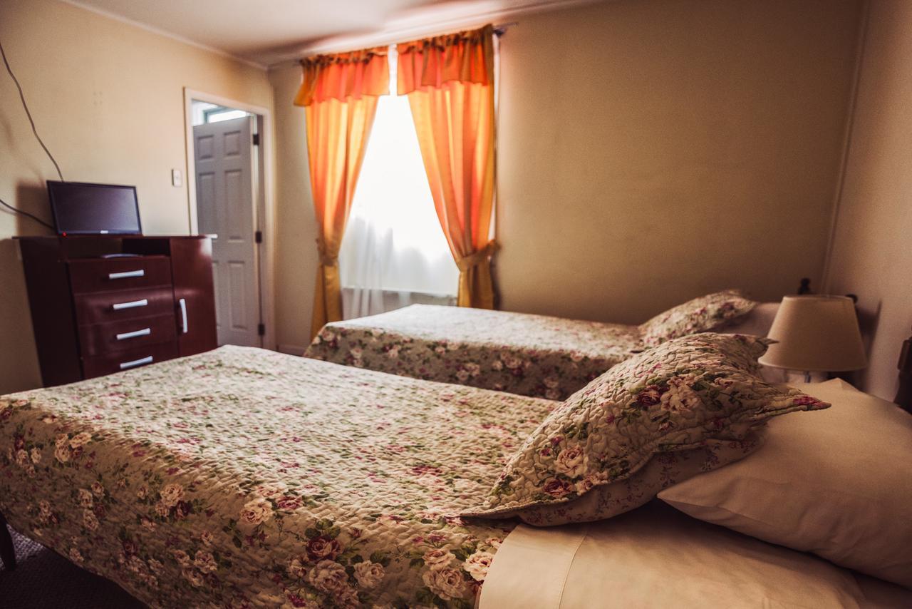 Hostal Joshiken Пунта-Аренас Экстерьер фото