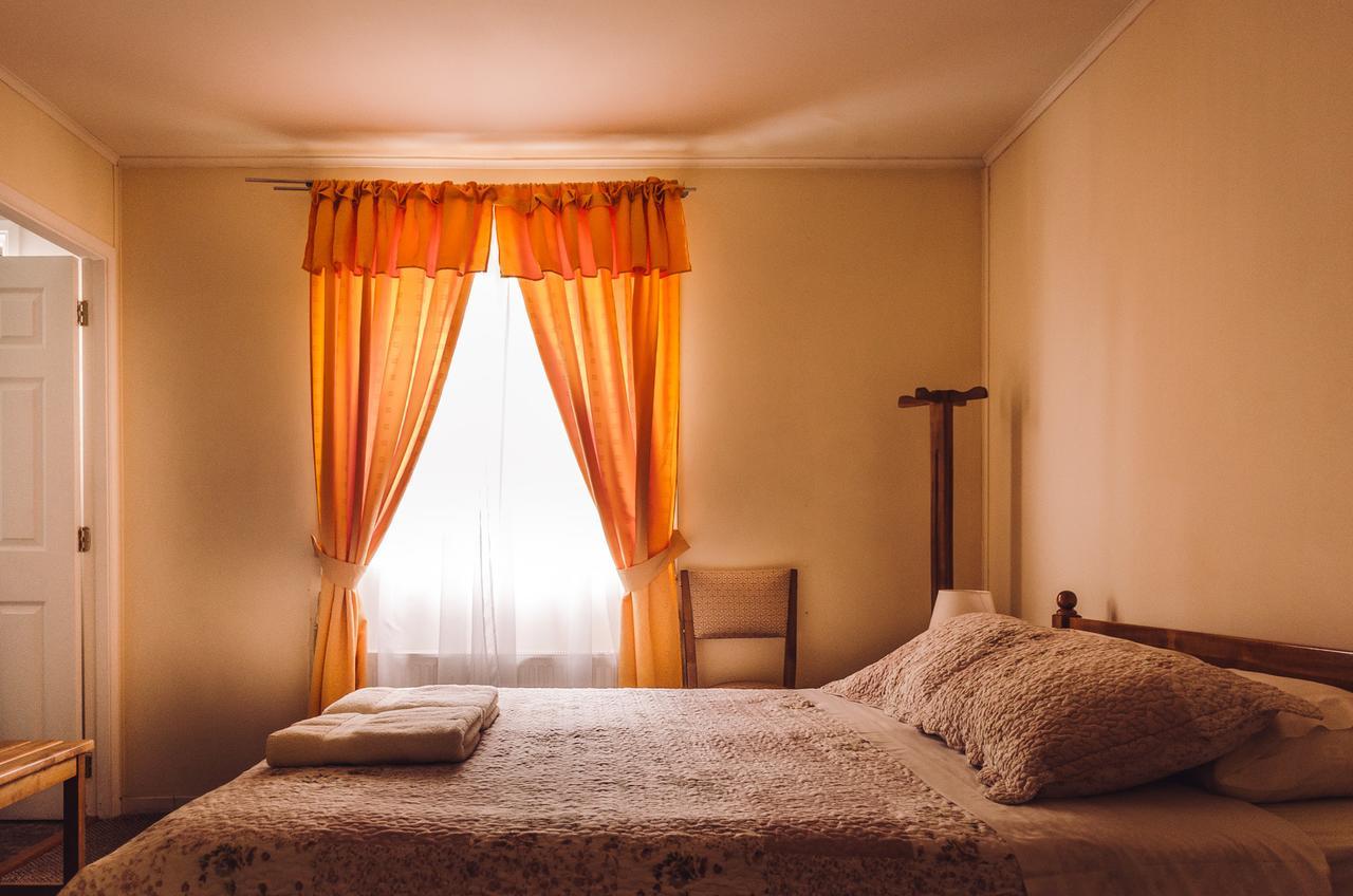 Hostal Joshiken Пунта-Аренас Экстерьер фото
