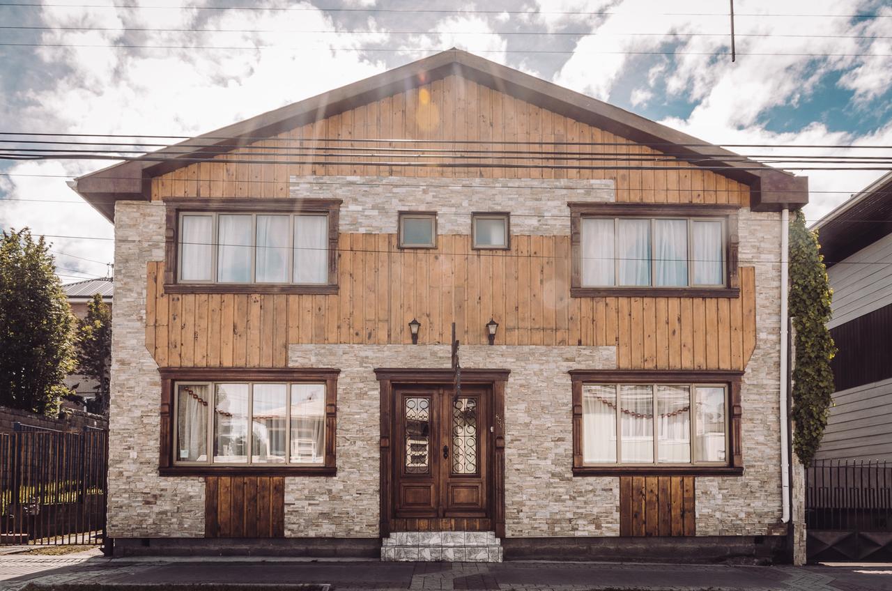 Hostal Joshiken Пунта-Аренас Экстерьер фото
